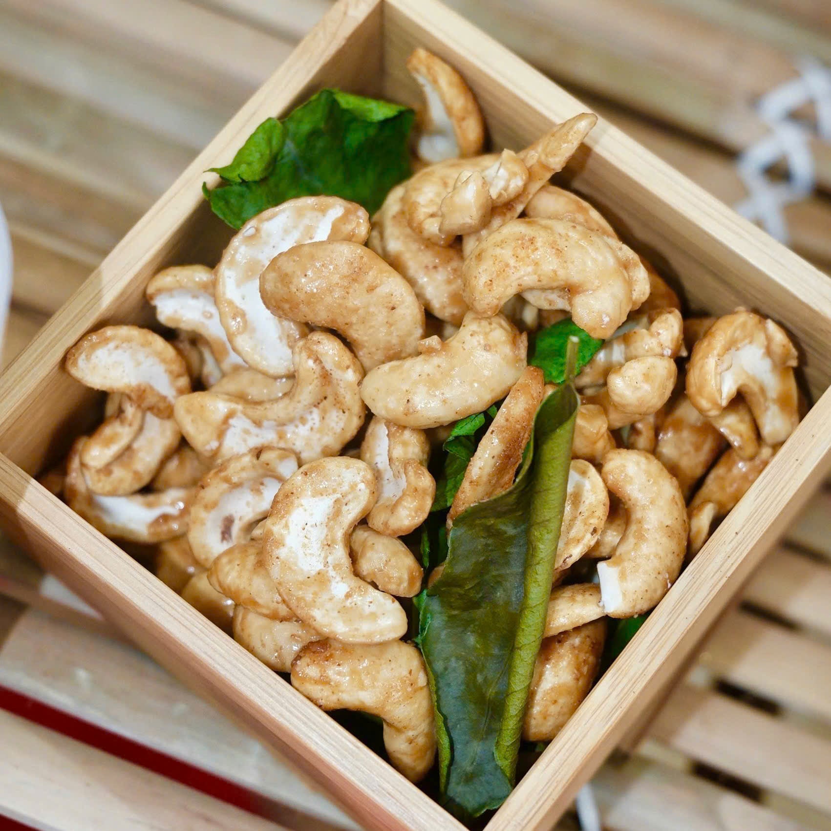 Spicy Cashews